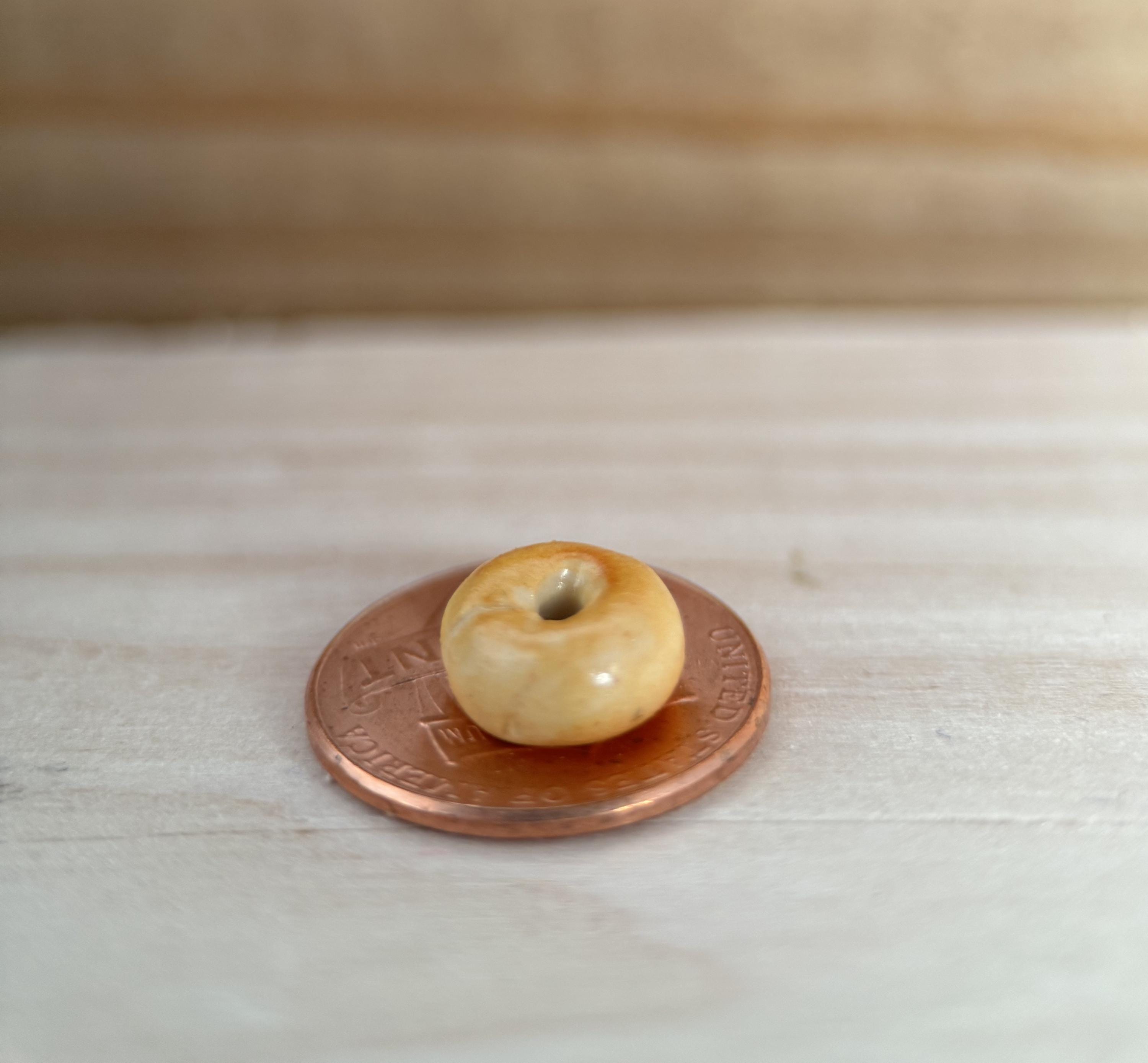 1:12 Scale Dollhouse Plain Bagels