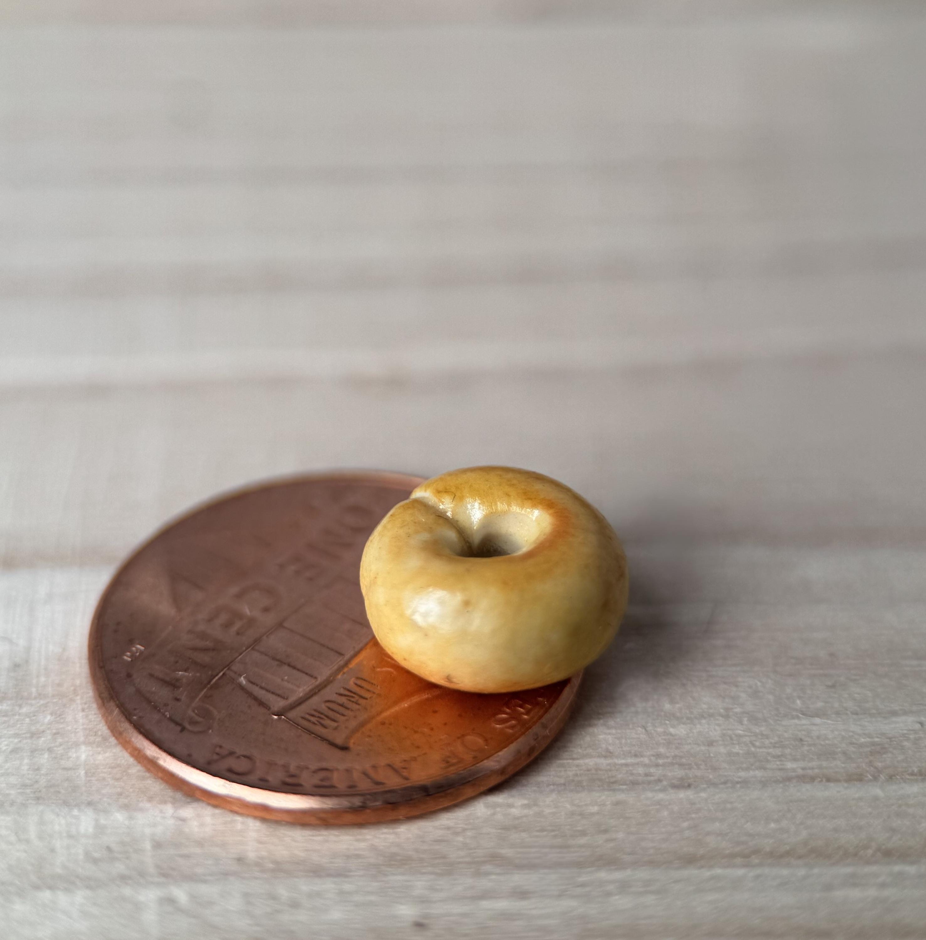 1:12 Scale Dollhouse Plain Bagels