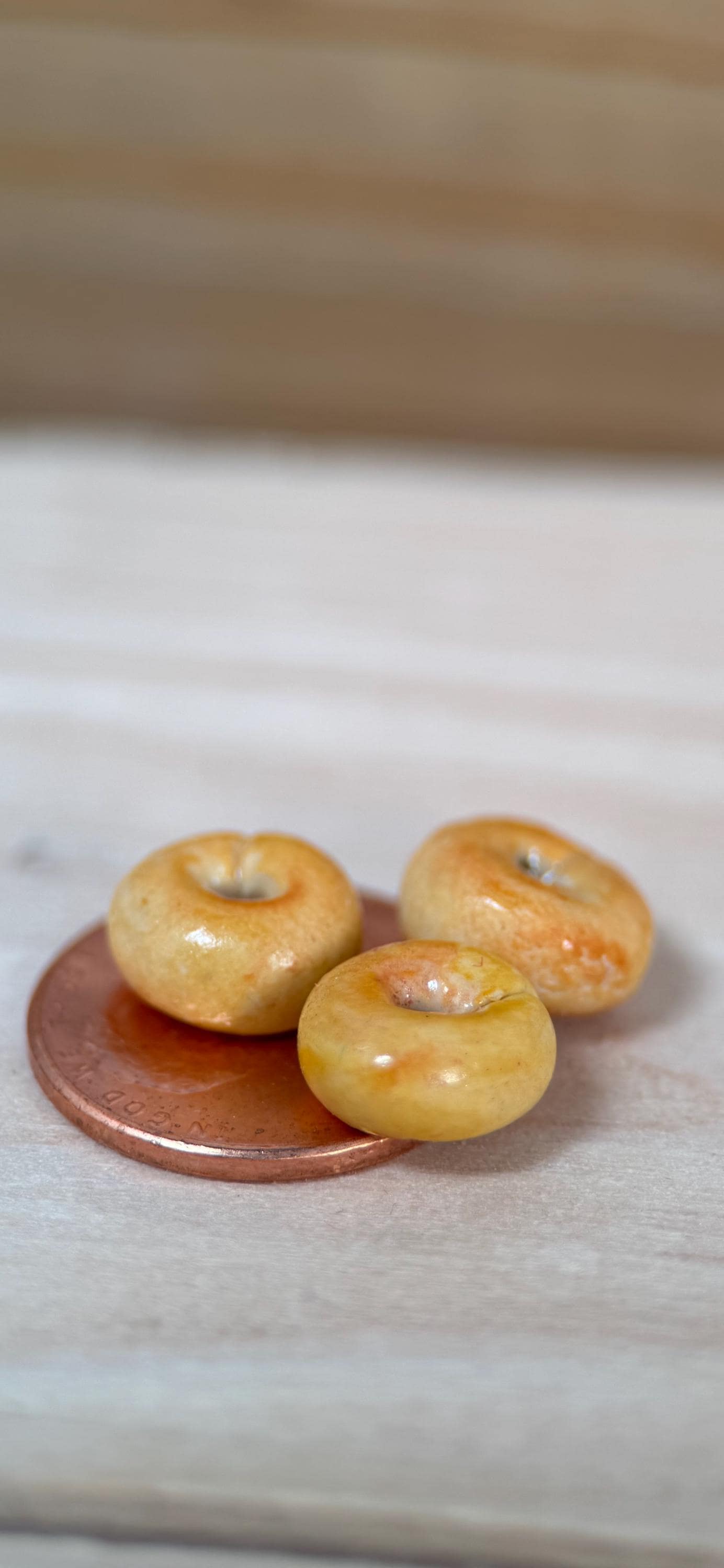1:12 Scale Dollhouse Plain Bagels